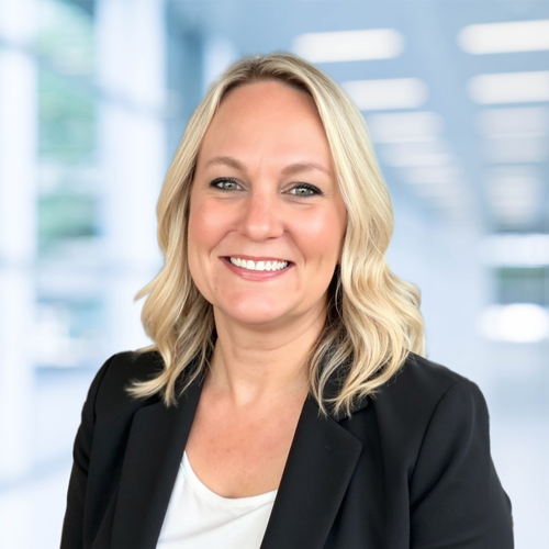 希瑟·赫斯全球运营总监